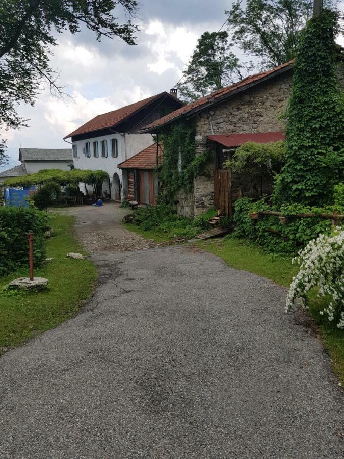 B&B Il Gatto Nero Castelveccana Exterior foto